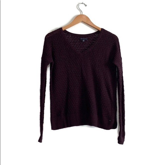 American Eagle Cable Knit V-Neck Sweater Purple Size Extra Small XS - Picture 1 of 4